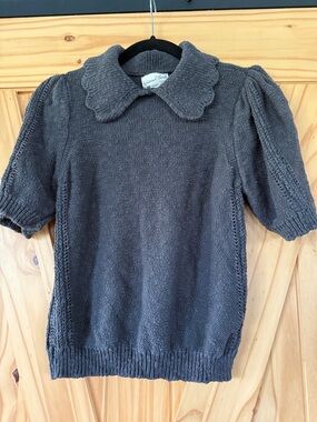 Universal Thread Scalloped Collar Short Sleeve Sweater - Gray